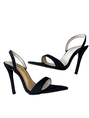 Stiletto negro con puntera puntiaguda Boohoo talla 7 Foto 1 de 4