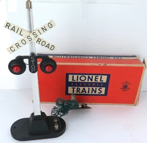 Vintage Lionel #154 Automatic Road Crossing Signal, Original Box. - Picture 1 of 9