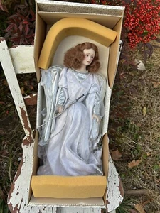 1988 The Heralding Angel Doll from Franklin Heirloom Dolls - Picture 1 of 7