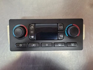 05-06 Cadillac Escalade GM Front Automatic Temperature Control opt CJ2 15855848 - Picture 1 of 13