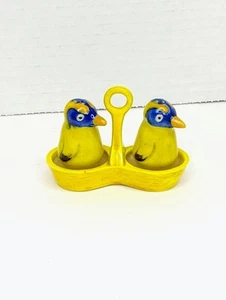 Salero y pimentero vintage de pájaros azules y amarillos en soporte hecho en Japón - Imagen 1 de 14