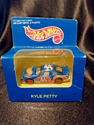 Coche de carreras Kyle Petty Hot Wheels 1996 Nascar Pontiac Grand Prix #44  Foto 1 de 4