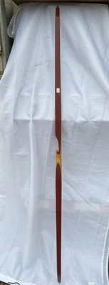 Arco recurvo vintage 62” x 35# madera y fibra de vidrio roja Foto 1 de 4
