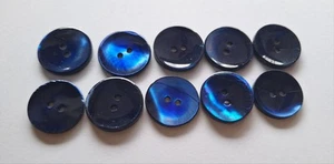 10 Perlmuttknöpfe blau/dunkelblau schimmernd, Set, ca. 17,8 mm, Konvolut - Bild 1 von 3