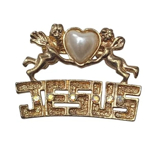 Spilla vintage Gesù tono oro perla cuore cherubini spilla bavero - Foto 1 di 5