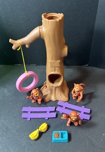 De colección 1992 Kenner LPS Littlest Pet Shop Monos Columpios Casa en el Árbol Fuerte con Monos - Imagen 1 de 6