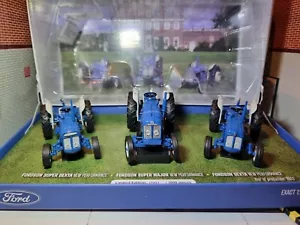 1:32 Fordson Super Dexta Major Dexta Model Tractor Universal Hobbies UH6376 - Picture 1 of 8