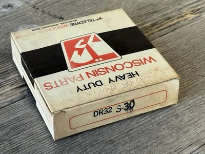 Полный комплект поршневых колец большого размера 0,030 Wisconsin DR32 S-30 для AGND - Изображение 1 из 4