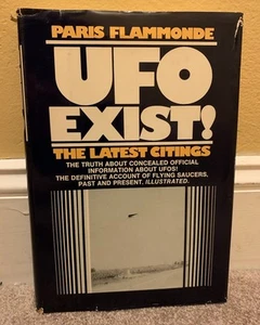1976 UFO EXIST ! VINTAGE SPACE ALIEN PARANORMAL OCCULT FLYING SAUCER BOOK - Picture 1 of 14
