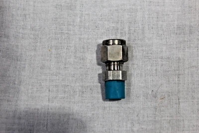 PARKER  A-LOK  TUBE FITTING  1/4" TUBE  X  1/8" MPT  4MSC2N-SS - Image 1 of 3