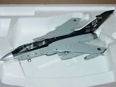 Franklin Mint Armour diecast B11B611 Tornado RAF "Black Hawks" Foto 1 de 4