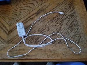 Genuine Bestec (EA0061WAA) 12V 0.5A 6W AC Adapter / Power Supply  - Picture 1 of 2