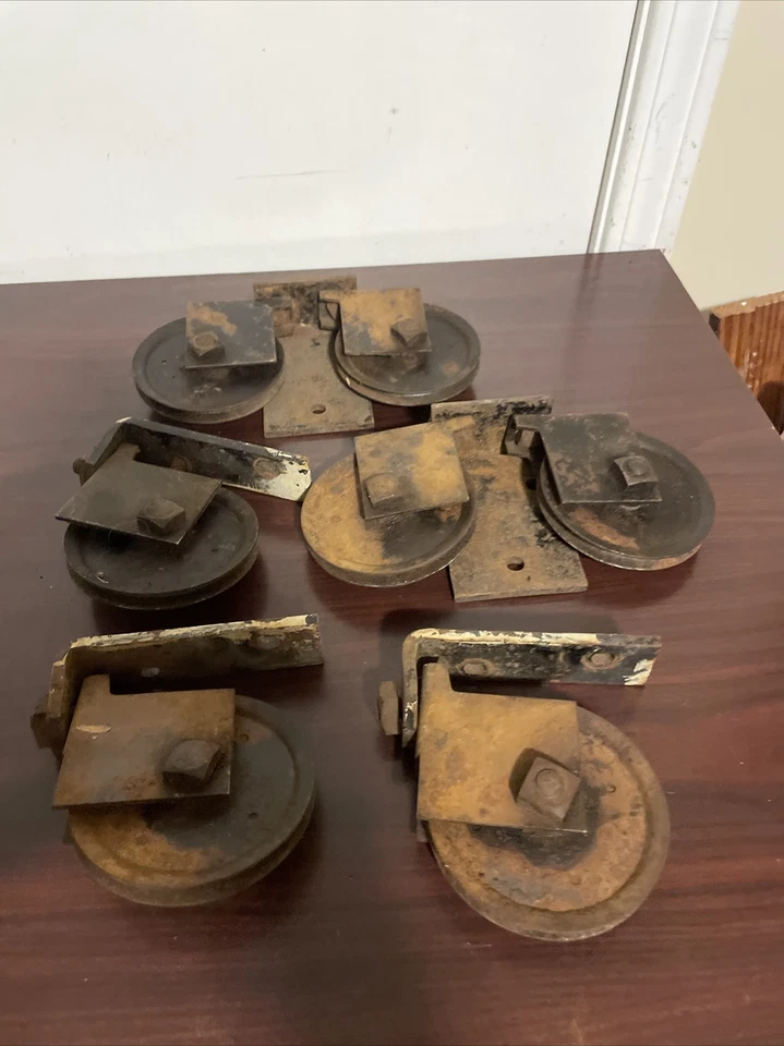 ¿Rodillos de cable de puerta de granero de metal vintage/antiguos? "Rodillos de puerta de granero 4""" Foto 1 de 4
