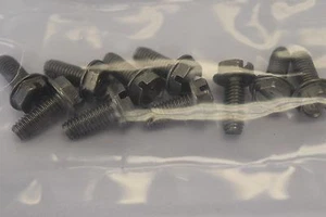 Pack of 100 Stainless Slot Hex Washer Head Tri Lobe Machine Screw 10-32 x 1/2" - Picture 1 of 2