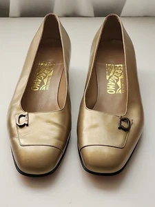 SALVATORE FERRAGAMO  Gold Pearl Leather Heel Pumps Gancini Buckle, SIZE 8B Italy - Picture 1 of 14
