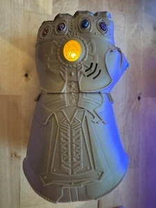 Marvel Avengers Infinity War Electronic Thanos Infinity Gauntlet 2017 Hasbro - Picture 1 of 6