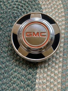 Vintage GMC hub caps 1970s 10” Dog Dish - Picture 1 of 2