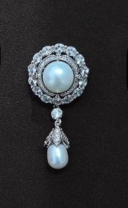 New Elegant White Pearl Brooch Pin Rhinestone Fashion Jewelry Women - Picture 1 of 10