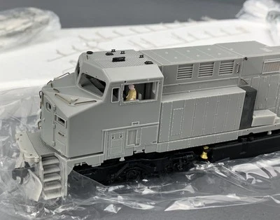 HO Broadway Limited Imports 698 GE AC6000CW sin pintar • DCC/SND HO6591 Foto 1 de 4
