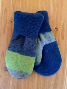 Handgefertigte Wollhandschuhe aus Up-Cycled Pullovern/Anzug neu Fleecefutter OOAK S-M - Bild 1 von 4