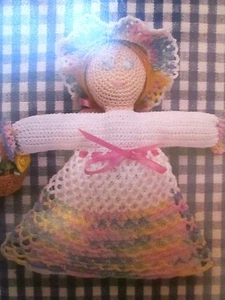 CROCHET PATTERN LITTLE BEAUTY CROCHET DOLLY & FLOWER BASKET - Picture 1 of 1