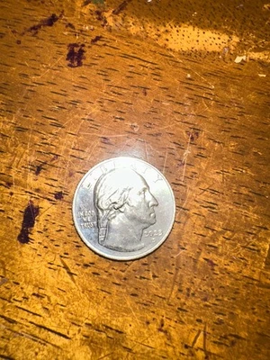 ERROR - 2023 D - Jovita Idar Mujer Cuarto Lee “In Cod We Trust” Marca Cruzada Foto 1 de 2