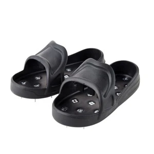 Epoxy Spiked Shoes | Resin Flooring Shoe Covers | Walk on Wet Epoxy | Fits UK - Picture 1 of 4