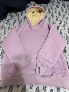 Medium Size Girls Lavender Cotten And Polyester Hoodie.(size Fits Girls 8-9) - Picture 1 of 2