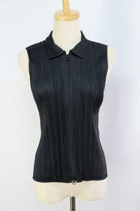 PLEATS PLEASE Black Zip Front Vest ISSEY MIYAKE 160 9465 - Picture 1 of 6