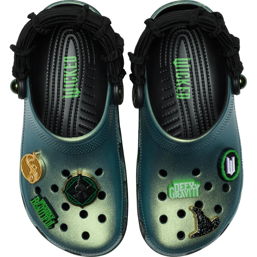 Crocs Wicked Elphaba Classic Clog women with 6 themed Jibbitz™ charms Size 8 - Image 1 of 4