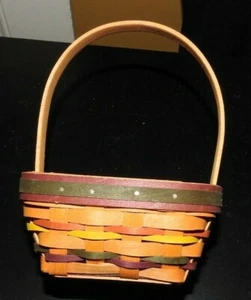 Longaberger 1998 Small Easter Basket - Picture 1 of 5