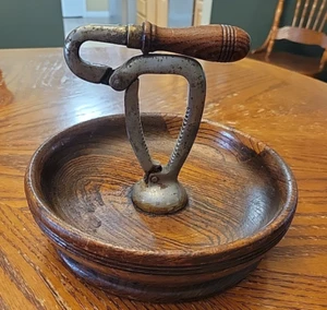 Vintage Walnut Wooden Nut Bowl With Attached Nutcracker - Picture 1 of 9