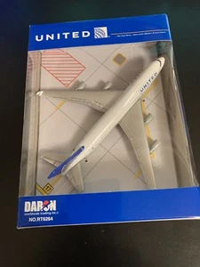 UNITED AIRLINES BOEING 747 MODELO DE METAL FUNDIDO EE. UU. Nueva librea y tren de aterrizaje NUEVO - Imagen 1 de 4