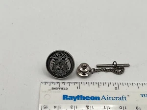 Vintage John Deere 1976 St. Louis State Seal Of Missouri MO Tie Tack Pin - Picture 1 of 4
