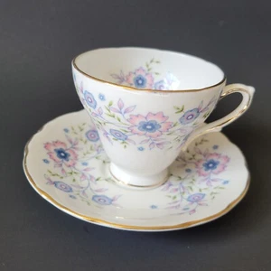 TEA CUP & SAUCER SET by AVON Blue Blossoms Flowers England Gold Trim 1974 - Picture 1 of 3
