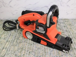 BLACK+DECKER 3 In. X 21 In. (75mm x 533mm) Dragster(TM) Belt Sander DS321 Tested - Picture 1 of 18