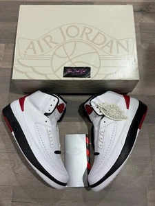 NEW Nike Air Jordan 2 Retro OG Chicago (2022) Size 9.5 - Picture 1 of 6