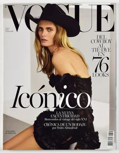 VOGUE ESPAÑA Spain Magazine No.337 April 2016 - MALGOSIA BELA - Bild 1 von 6