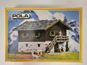 Casa de troncos de campo europea de 2 pisos Pola #545 HO - Kit 1:87, caja abierta - Imagen 1 de 2