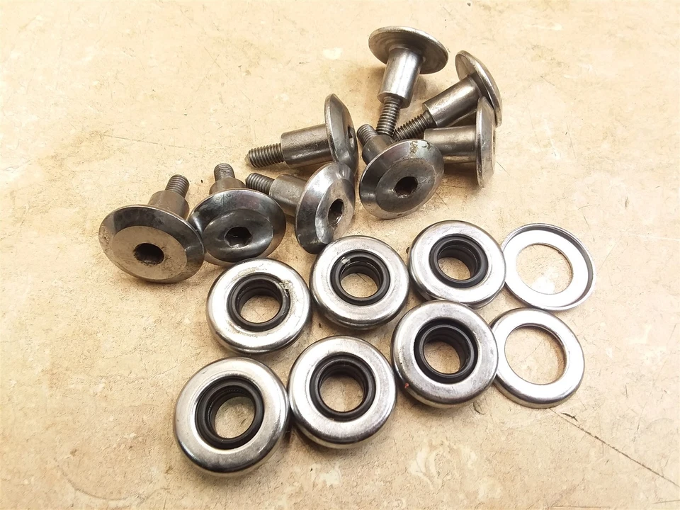  Pernos de cubierta de válvula de cabeza de motor Honda V65 MAGNA VF1100 1985 1986 AP-201 Foto 1 de 1