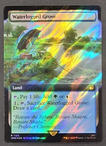 Magic The Gathering - 1x Waterlogged Grove - Doctor Who - Casi nuevo - Lámina de sobretensión - Arte extendido - Magia - Imagen 1 de 7