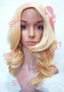 W20 Bleach Golden Blonde Mix Wavy Shoulder Mid Length Ladies Wig - studio7-uk  - Picture 1 of 7
