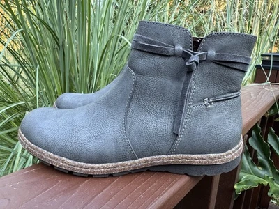 B.O.C Women’s Addi Gray Ankle Booties, Size 8 M EUC - Image 1 of 4