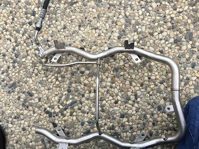 (1997-2003) BMW E39 540i 535i 540 V8 motor inyector tubo de inyección carril Foto 1 de 2