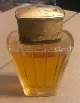 DE COLECCIÓN AROMA GENUINO AVON PROTAGONIZADO PARA HOMBRE 3,4 OZ. COLONIA SPRAY CASI LLENA Foto 1 de 3