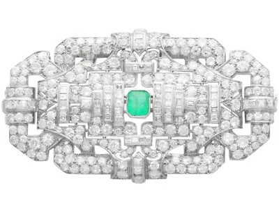 Broche antiguo Art Deco de platino con diamantes y esmeralda de 1,02 quilates y 11,88 quilates Foto 1 de 4