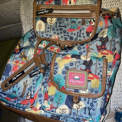 Mochila con cordón Lily Bloom Eco Green-Living WHO LET THE DOGS OUT Riley Foto 1 de 4