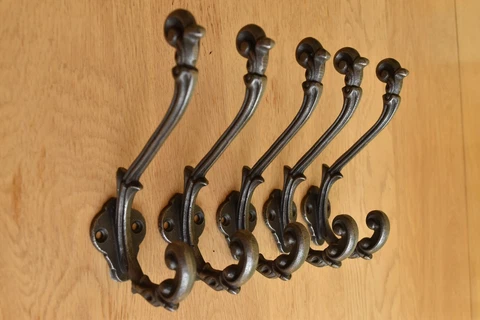 SET OF 5 LOVELY ORNATE VINE ANTIQUE STYLE CAST IRON DOUBLE COAT HOOK COATHOOK Cover