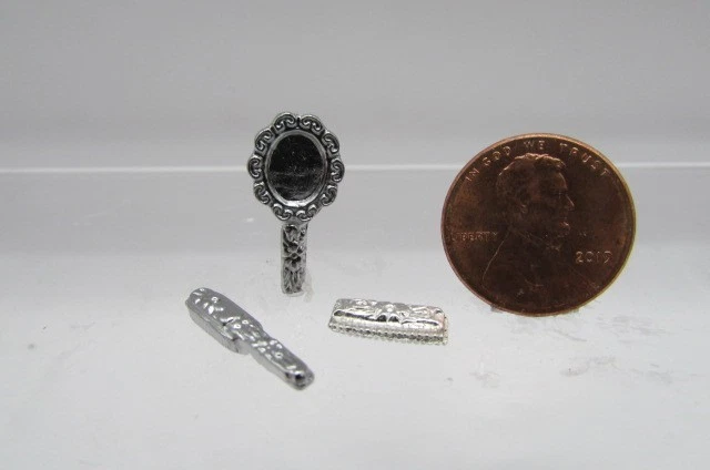 Juego de tocador de lujo para baño en miniatura para casa de muñecas con cepillo de espejo y peine IM65039 Foto 1 de 1