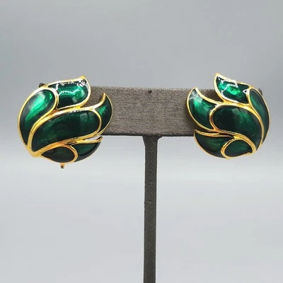 Pendientes Trifari TM Esmalte Verde Tono Dorado Hoja Cúpula Botón Clip Foto 1 de 4